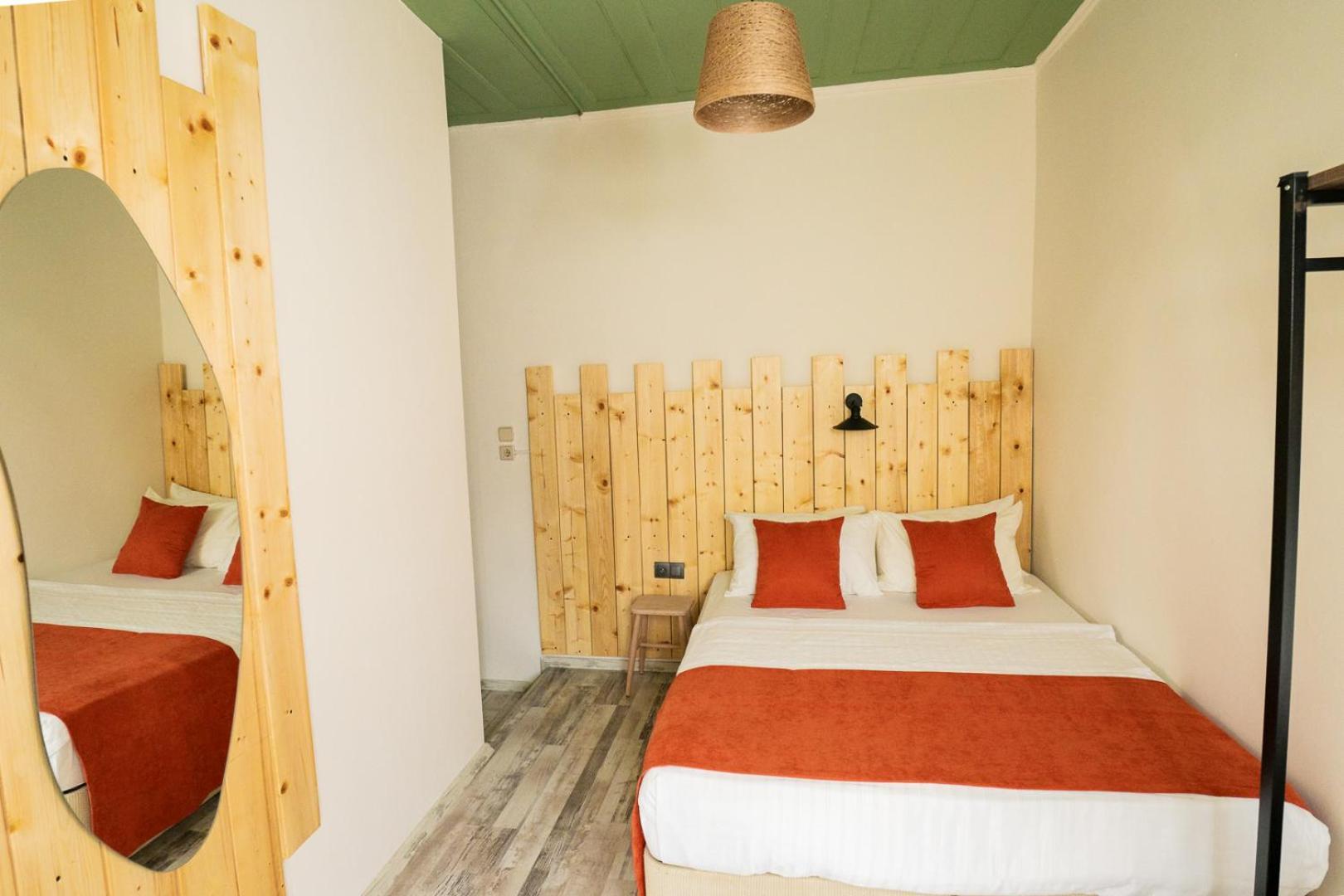 Munch House Hotel อาเลอเจอติ ภายนอก รูปภาพ