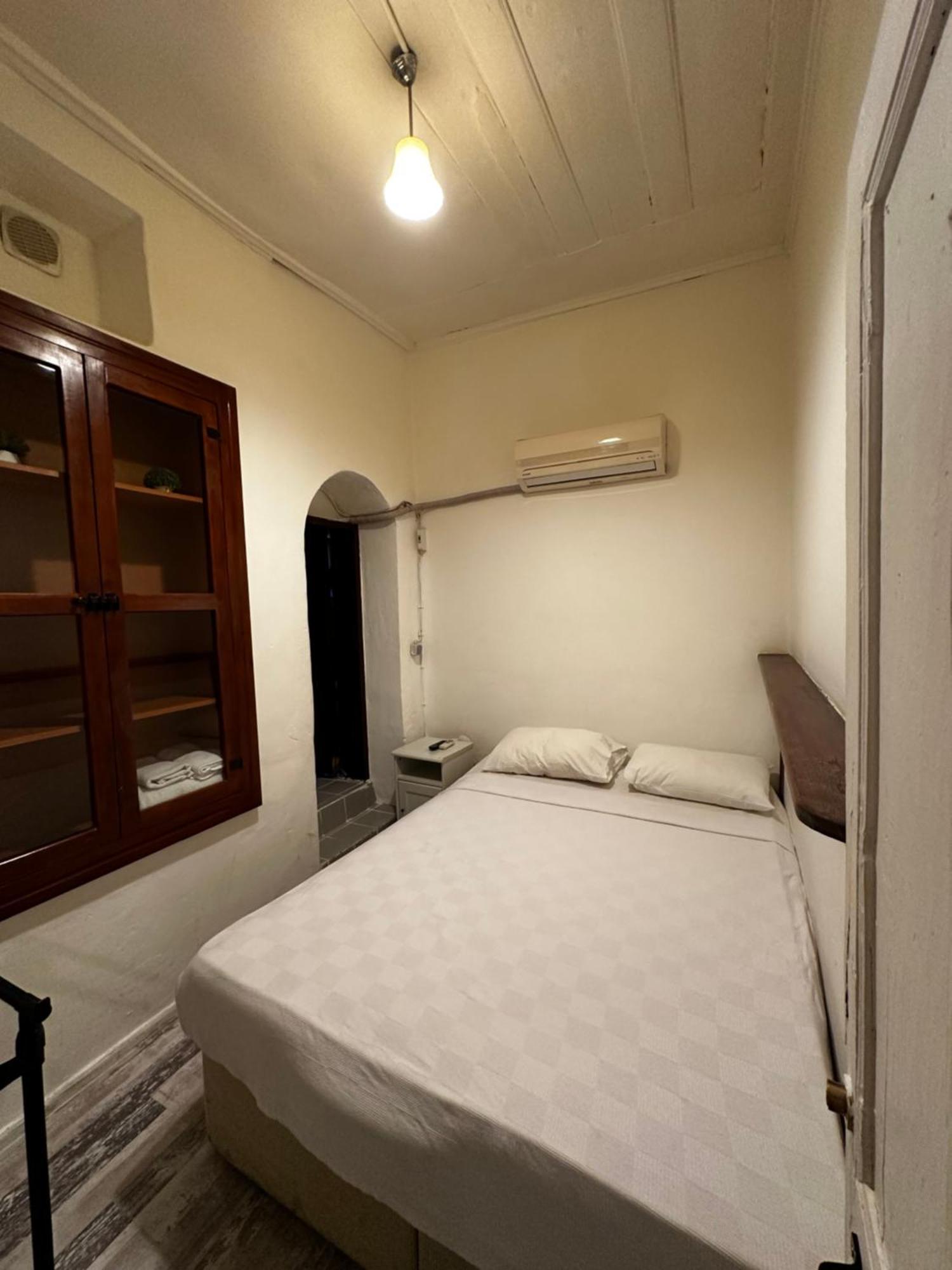 Munch House Hotel อาเลอเจอติ ภายนอก รูปภาพ